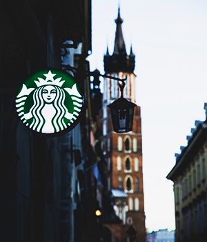 为什么品牌设计值50万元，而LOGO 设计才值50元？